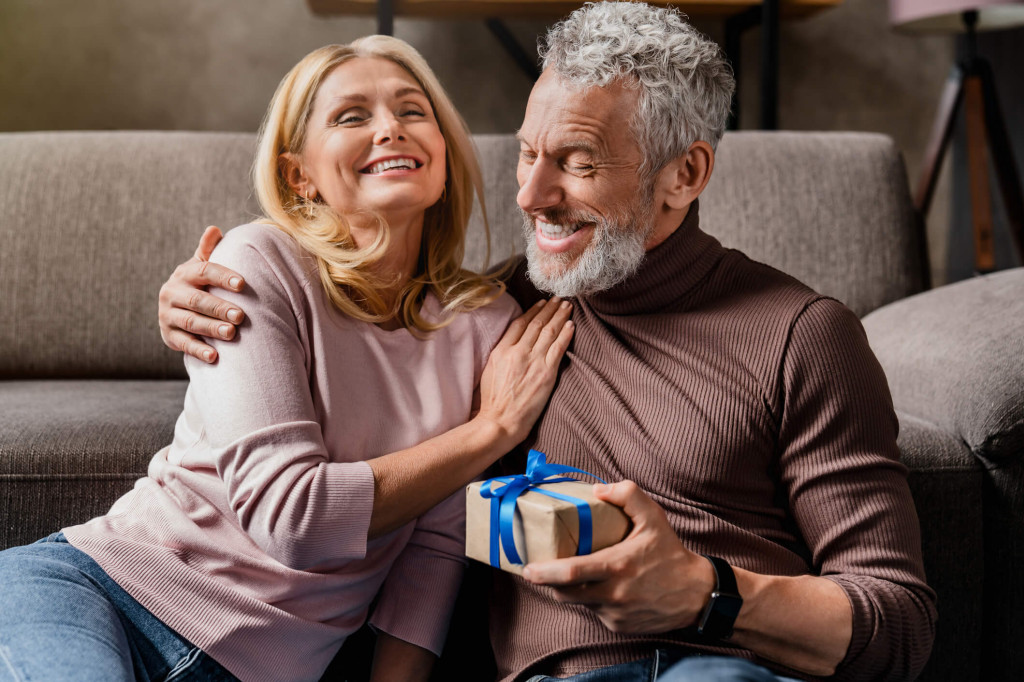 Idées cadeaux pour un homme de 50 ans : notre top 10 inédit